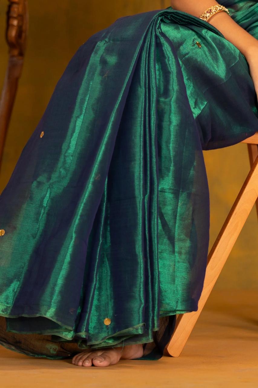 Pure mul tissue Raga saree with round sequins