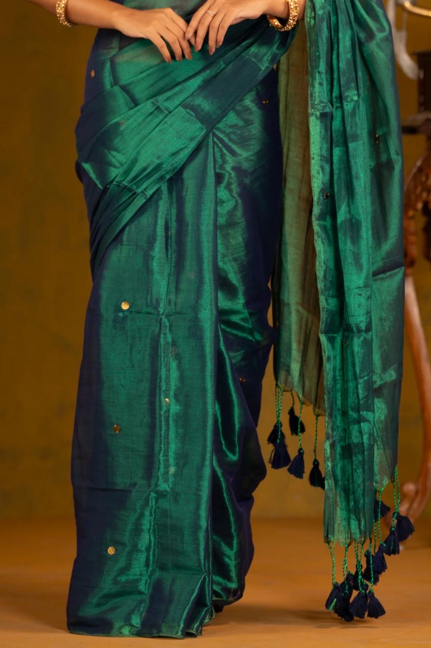 Pure mul tissue Raga saree with round sequins