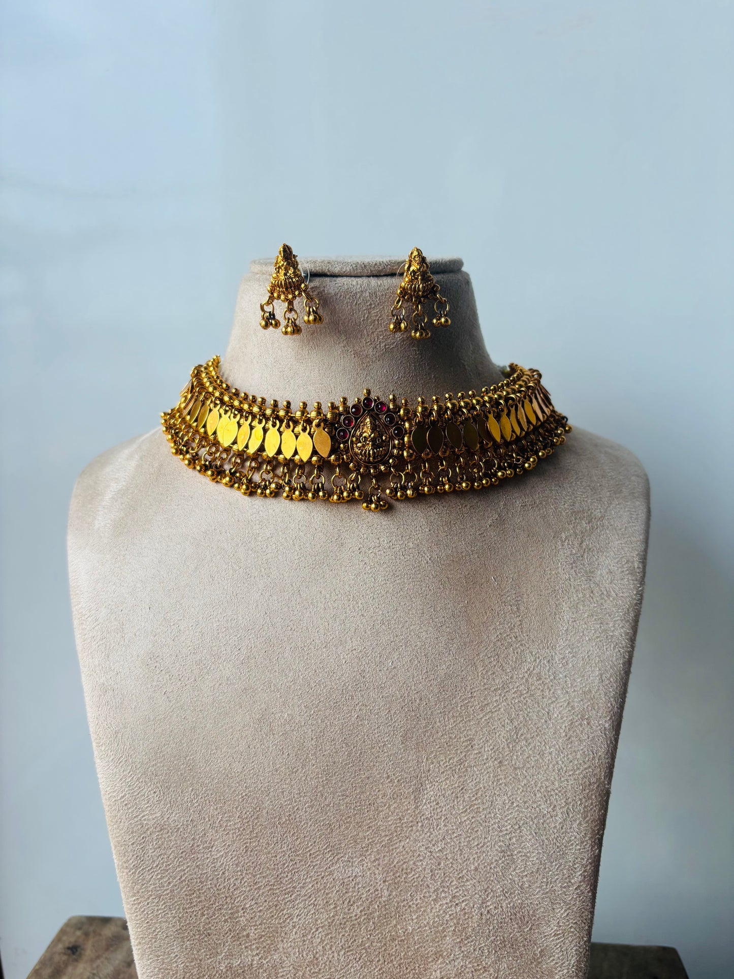 Beautiful statement Lakshmi ilakkathali necklace - gold beads