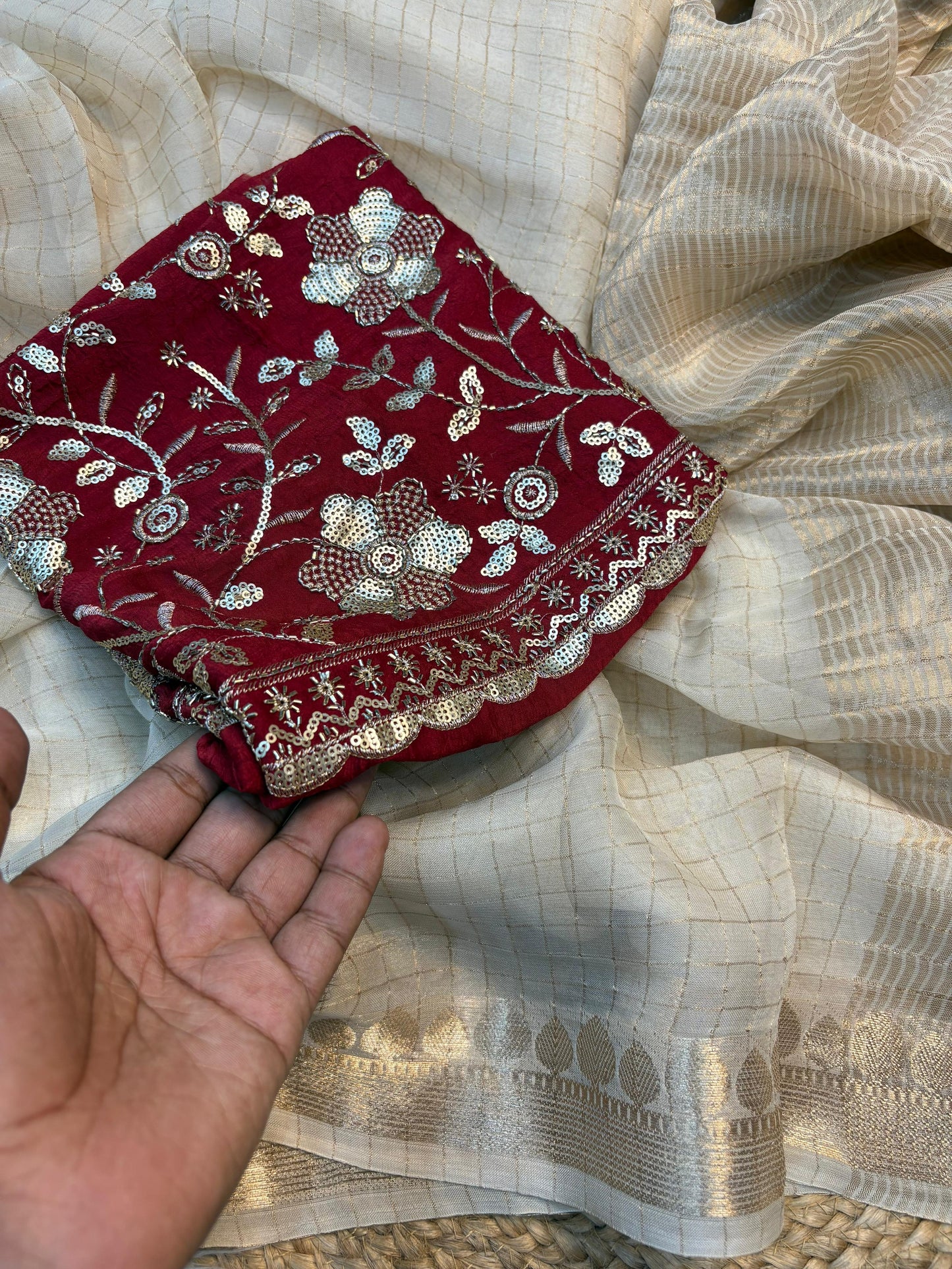 Beautiful soft viscous georgette saree with zari checks weaving and maroon beads work blouse piece