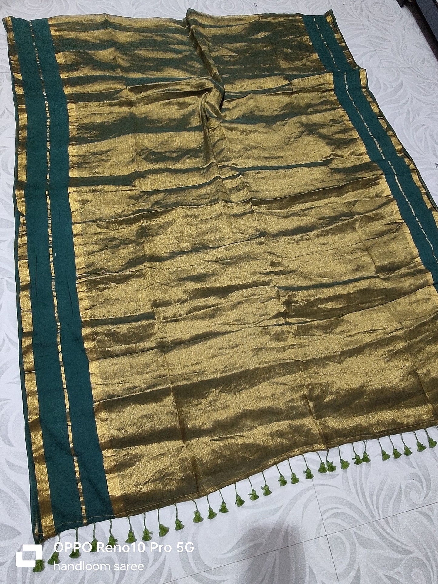 Mul tissue saree with zari border