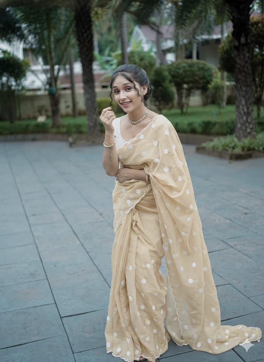 Soft georgette crepe saree with polka embroidery