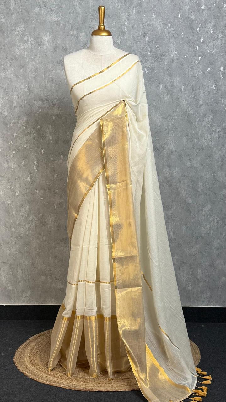Pure and authentic soft mul cotton saree with zari border on one side