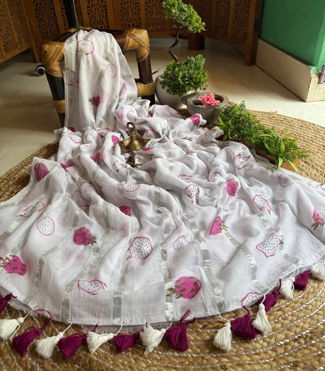 Pure mul cotton saree with cute prints and silver zari stripes