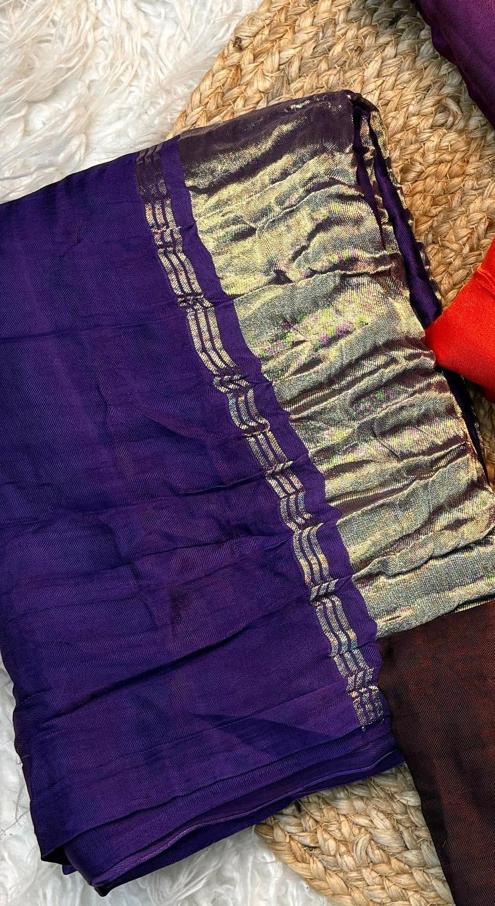 Beautiful Plain Modal silk saree with tissue pallu (Prebooking)