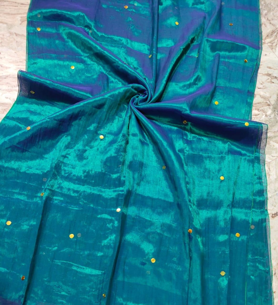 Pure mul tissue Raga saree with round sequins
