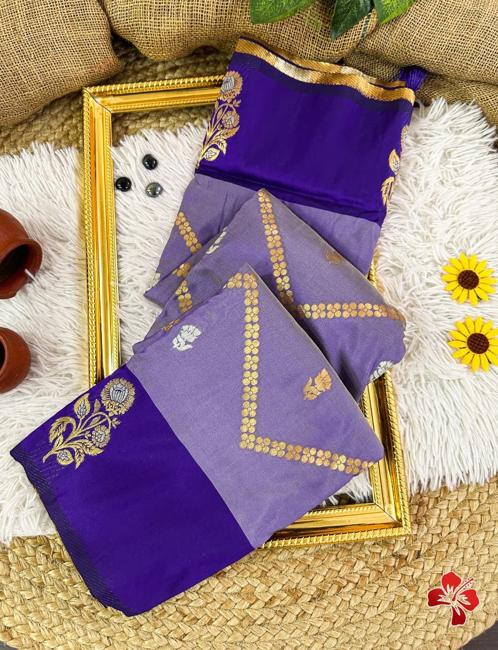 Premium semi soft silk saree with zig zag design weaves