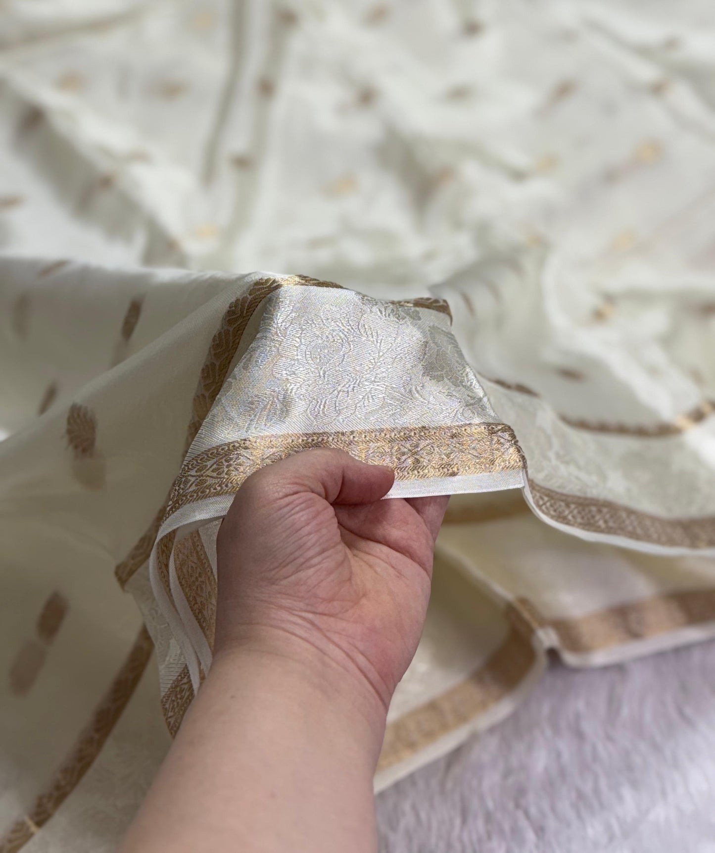 Beautiful soft viscous crepe silk - rose jacquard