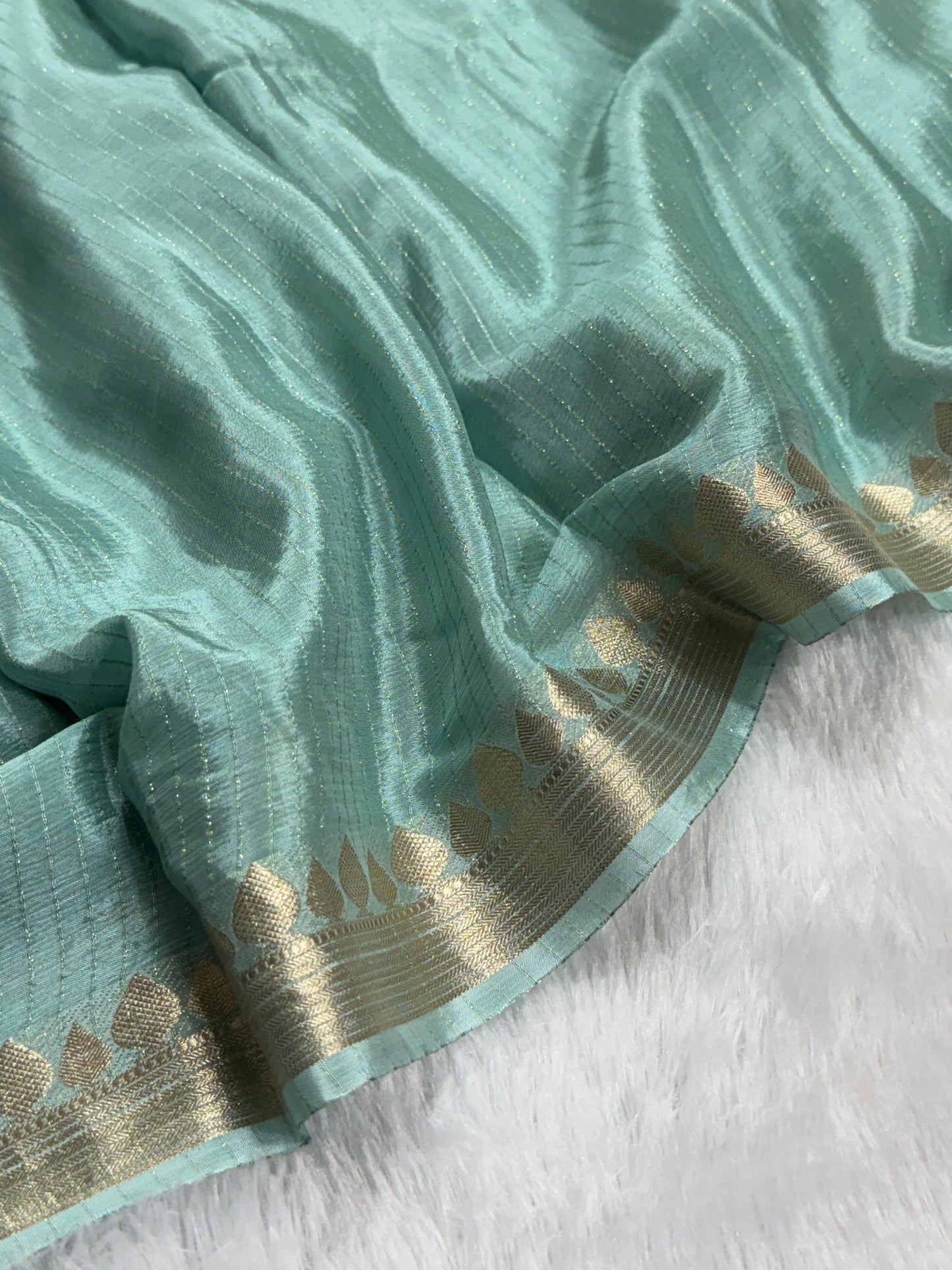 Premium viscous crushed chinon silk with lurex zari lines - 2