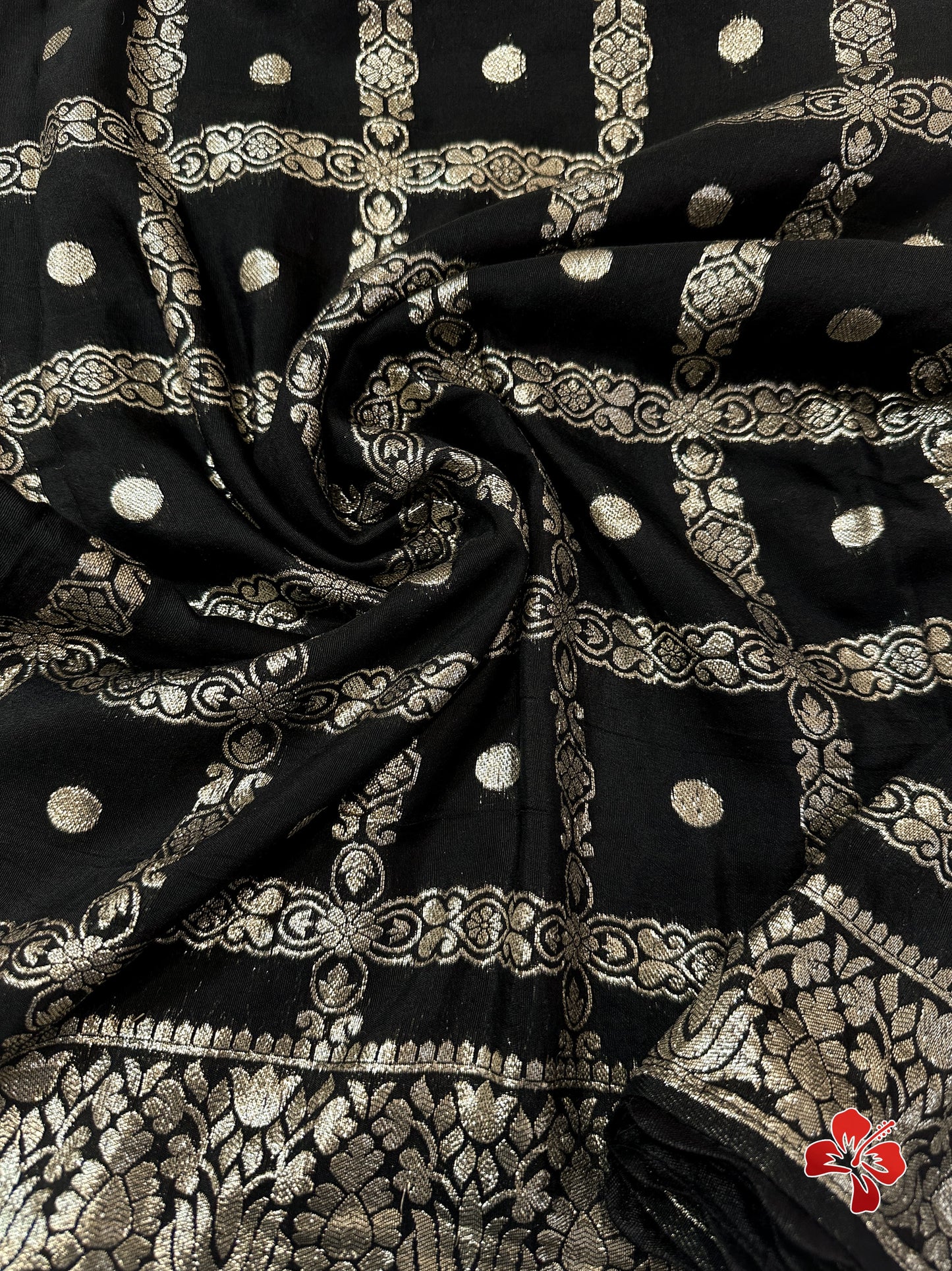 Soft munga silk saree with box checks weavings - black