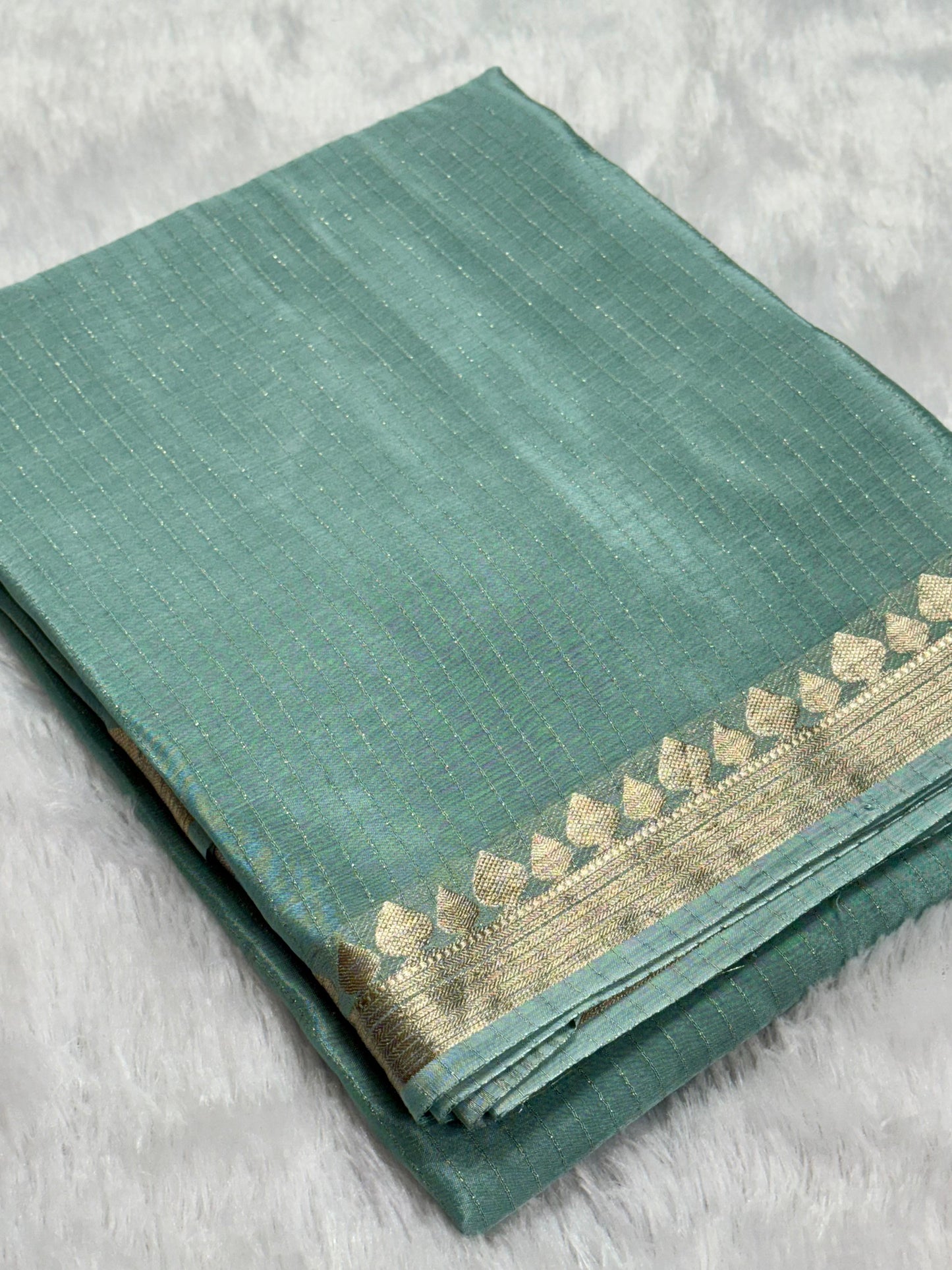 Premium viscous crushed chinon silk with lurex zari lines - 2