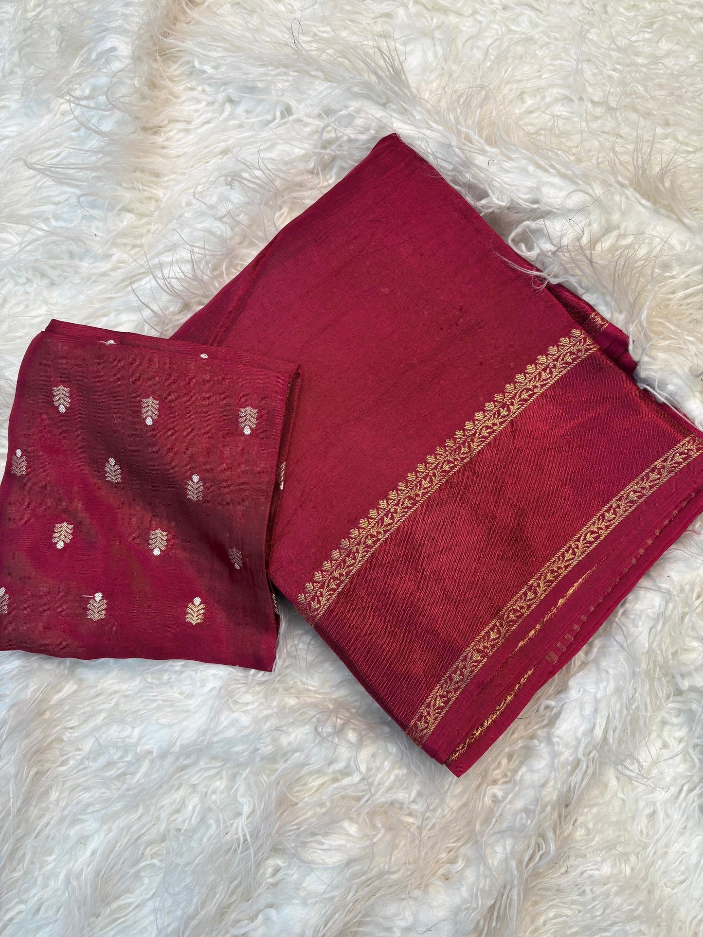 Beautiful soft viscous Russian silk saree with satin border (Prebooking)
