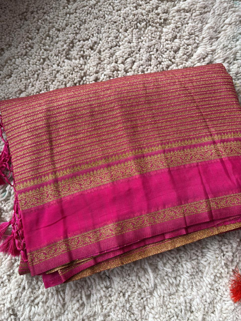 Beautiful khaddi georgette saree with intricate weavings!