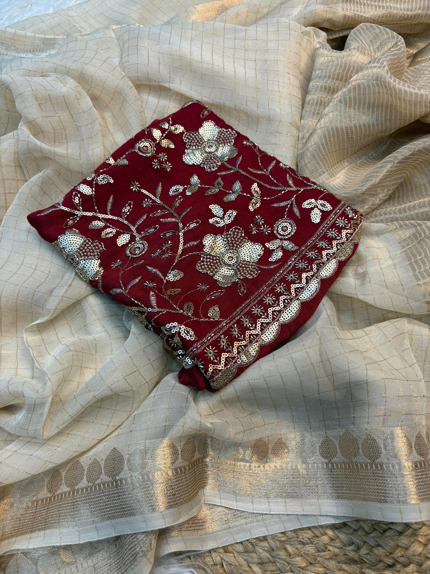 Beautiful soft viscous georgette saree with zari checks weaving and maroon beads work blouse piece