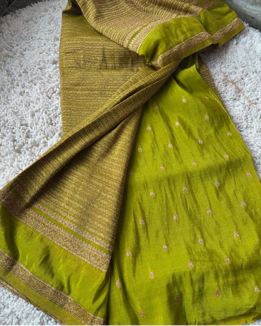 Beautiful khaddi georgette saree with intricate weavings!
