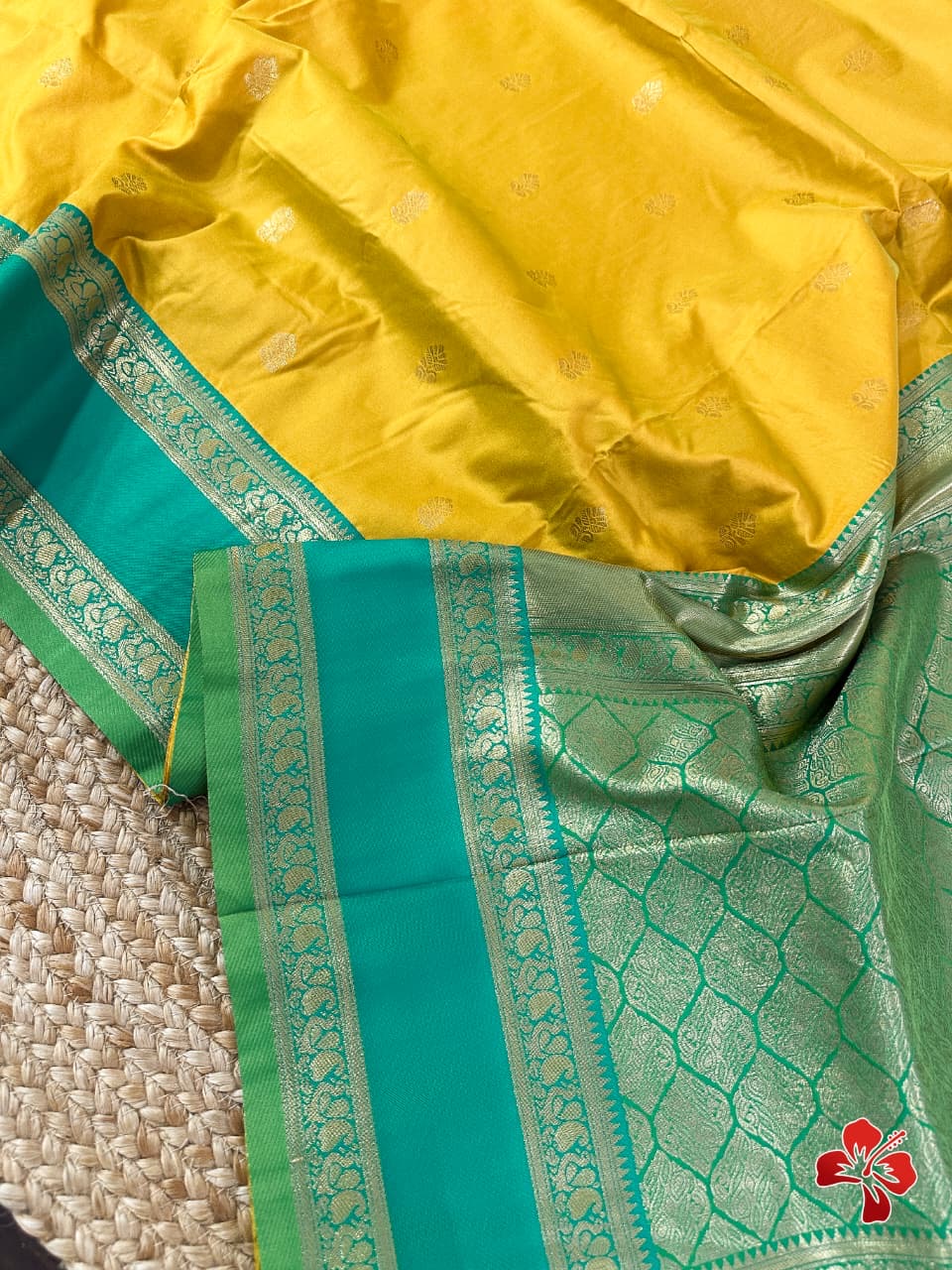 Beautiful semi silk saree with contrast border (Prebooking 35 days)