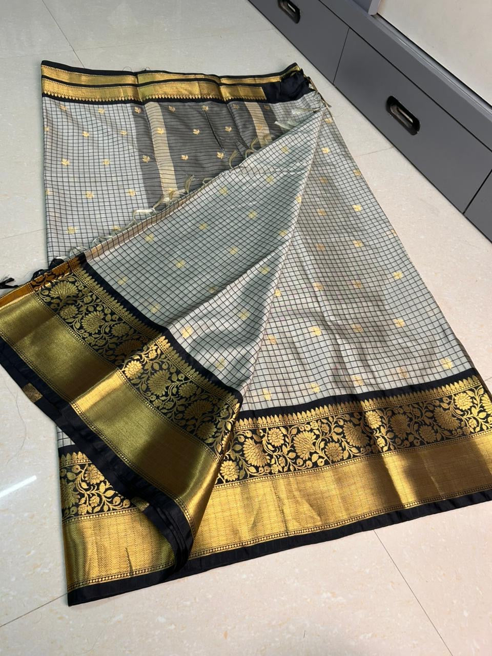 Beautiful semi katan Banarasi silk saree with contrast border