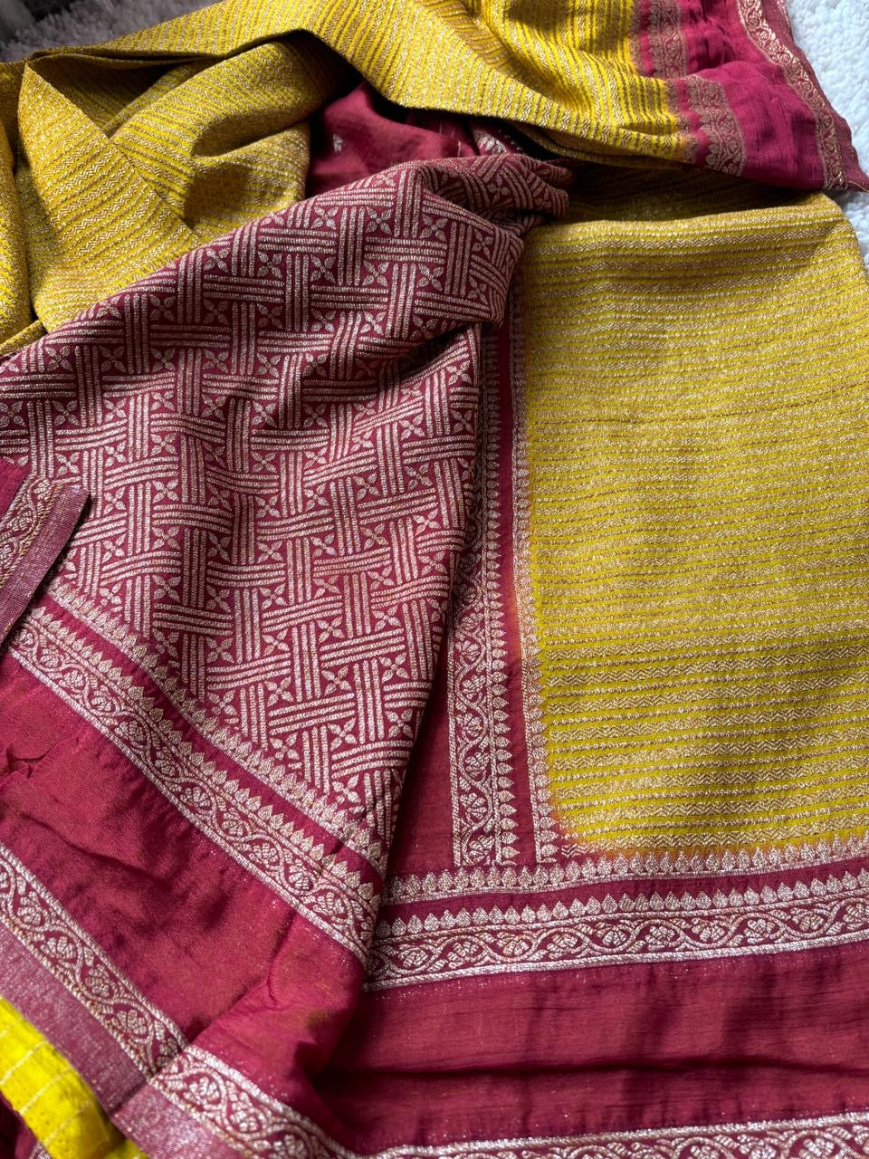 Beautiful khaddi georgette saree with intricate weavings!