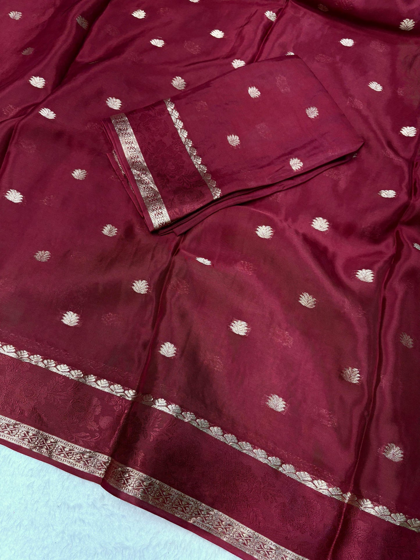 Beautiful soft viscous crepe silk - rose jacquard